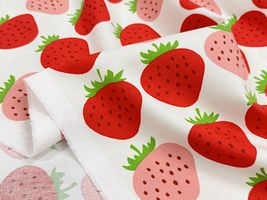 北欧調オックスプリント「Mansikat rivissä」_拡大イメージ