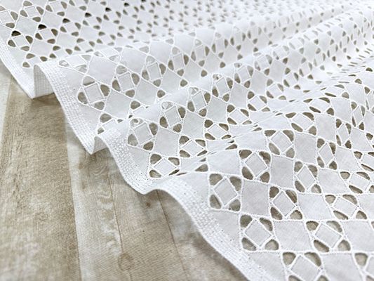 【現品限り特価】Exclusive Collection スクエアカットのコットンレース