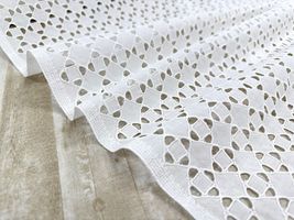 【現品限り特価】Exclusive Collection スクエアカットのコットンレースオフホワイト