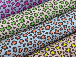 綿麻キャンバスプリント「BIG NEON LEOPARD」_拡大イメージ