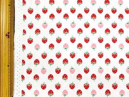 ミニイチゴのブロードプリントオフホワイト