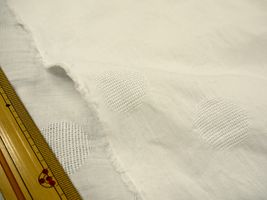 Exclusive Collection綿麻ドットジャガード(直径約3cm)オフホワイト