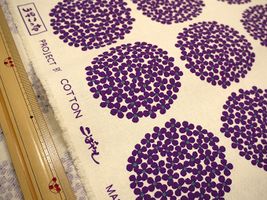 コットンこばやし 北欧調サークルフラワーキャンバスアイボリー地×紫花