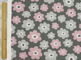 オックスプリント 北欧調のポップフラワーグレー地×ピンク花