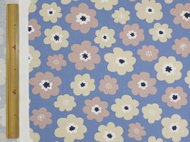 オックスプリント 北欧調のポップフラワーソフトブルー地×ベージュ花