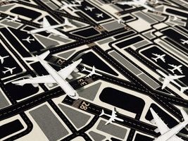 TAKE OFF！空港滑走路のオックスプリントブラック系