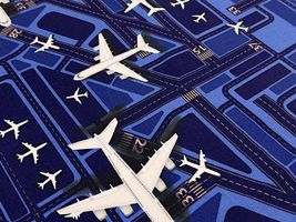 TAKE OFF！空港滑走路のオックスプリントネイビー系