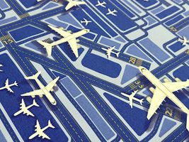 TAKE OFF！空港滑走路のオックスプリントライトブルー系