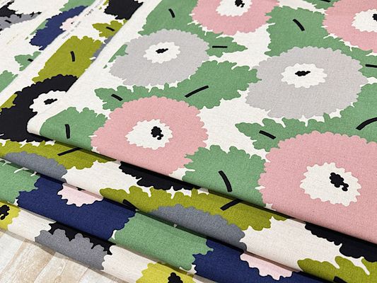 コットンこばやし北欧調綿麻キャンバスプリント「フラワードーナツ」