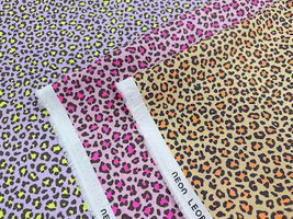 NEONとヒョウ柄のスケアプリント_拡大イメージ