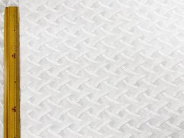 【現品限り特価】Exclusive Collection コットンローンレース 「ゆらめく格子」オフホワイト