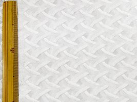 【現品限り特価】Exclusive Collection コットンローンレース 「ゆらめく格子」_拡大イメージ