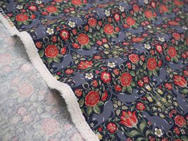 モダンなオールドローズキャット綿麻キャンバスプリントダークネイビー地