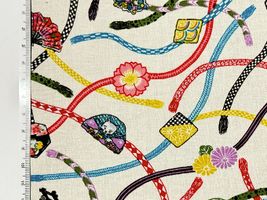 粋なスケアープリント「猫のご挨拶〜帯ひもと帯どめを添えて〜」_拡大イメージ