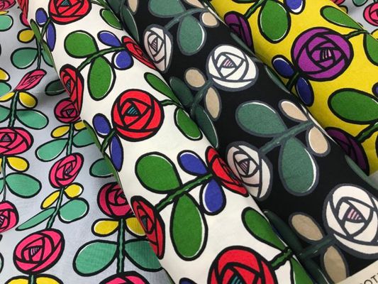 コットンこばやし 北欧調ペイントローズのコットンキャンバス