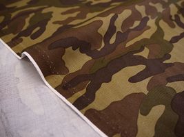 迷彩柄 ツイルプリント茶系