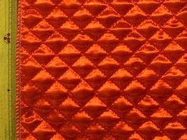 お買い得サテンキルティング無地レッド