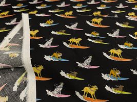 my piece of fabric 波乗り犬のブロードプリント_拡大イメージ