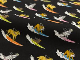 my piece of fabric 波乗り犬のブロードプリント_拡大イメージ