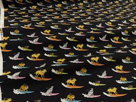 my piece of fabric 波乗り犬のブロードプリント_拡大イメージ