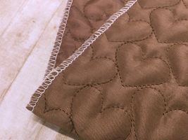 上品なハートの模様のキルティング「Heart Quilting」チョコ