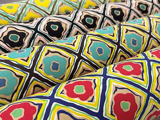 コットンこばやし 綿麻キャンバスプリント「ヒシガタ・ダマスク」