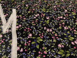 コッカファブリック 60ローンプリント「花と木の実」_拡大イメージ