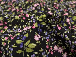 コッカファブリック 60ローンプリント「花と木の実」ブラック